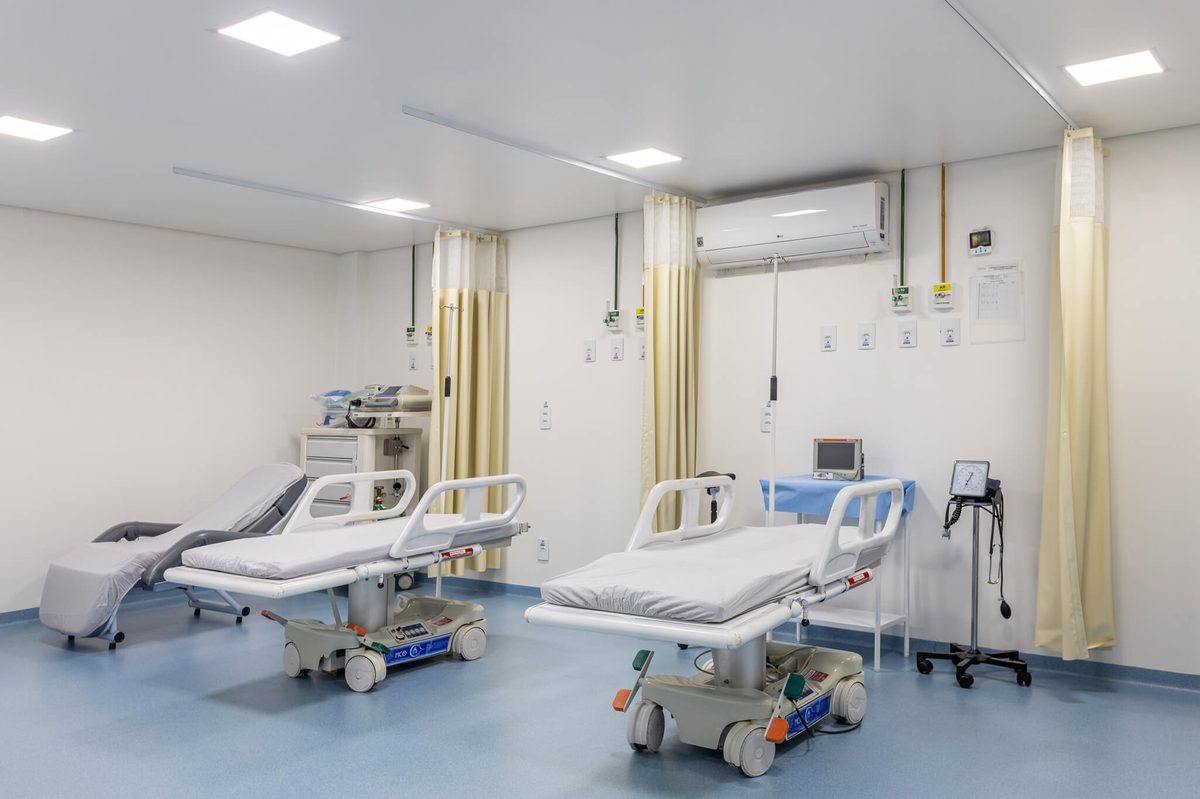 Sala de recuperação pós-cirúrgica — Oculare Medical Center Caruaru